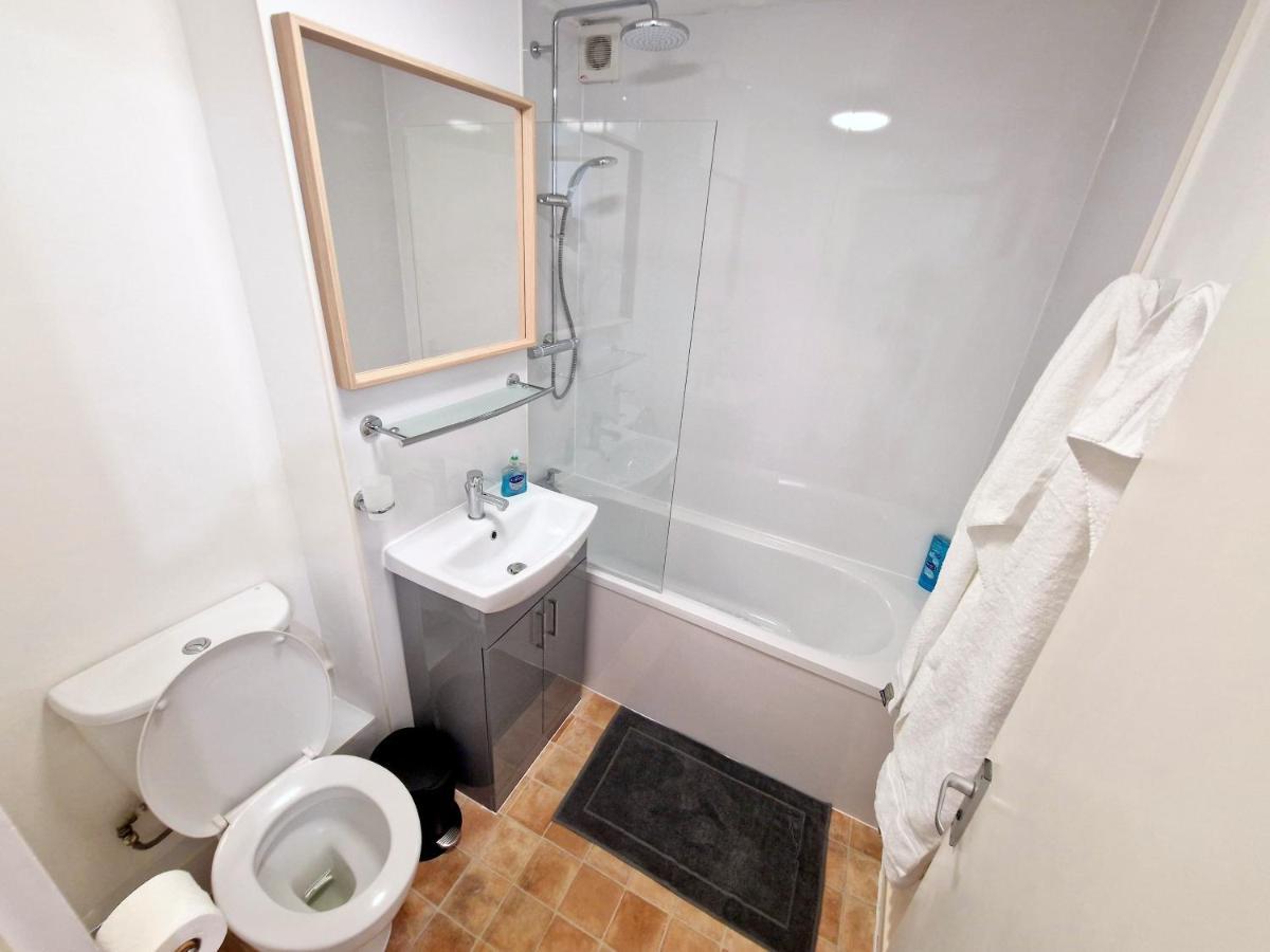 Flat In Battersea, 5 Minutes From Clapham Junction Station Leilighet London Eksteriør bilde