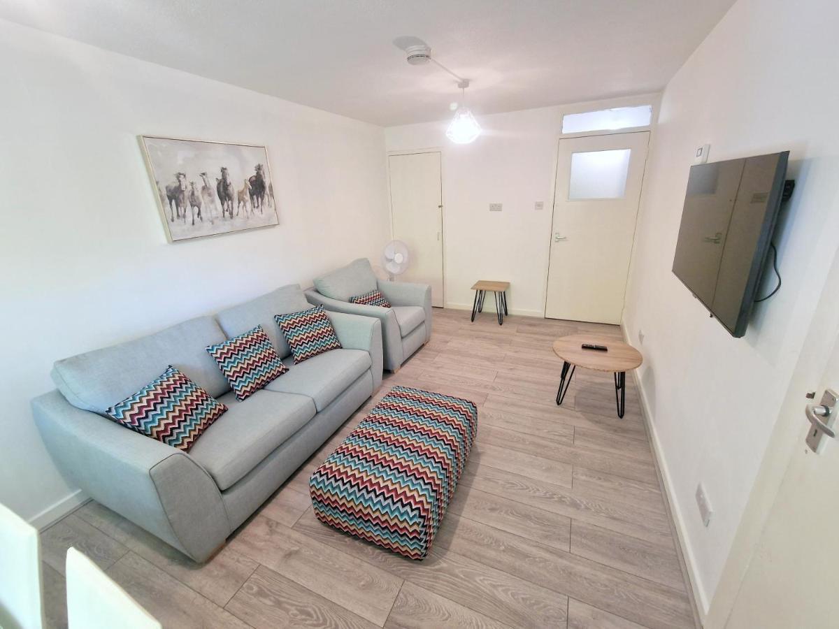 Flat In Battersea, 5 Minutes From Clapham Junction Station Leilighet London Eksteriør bilde