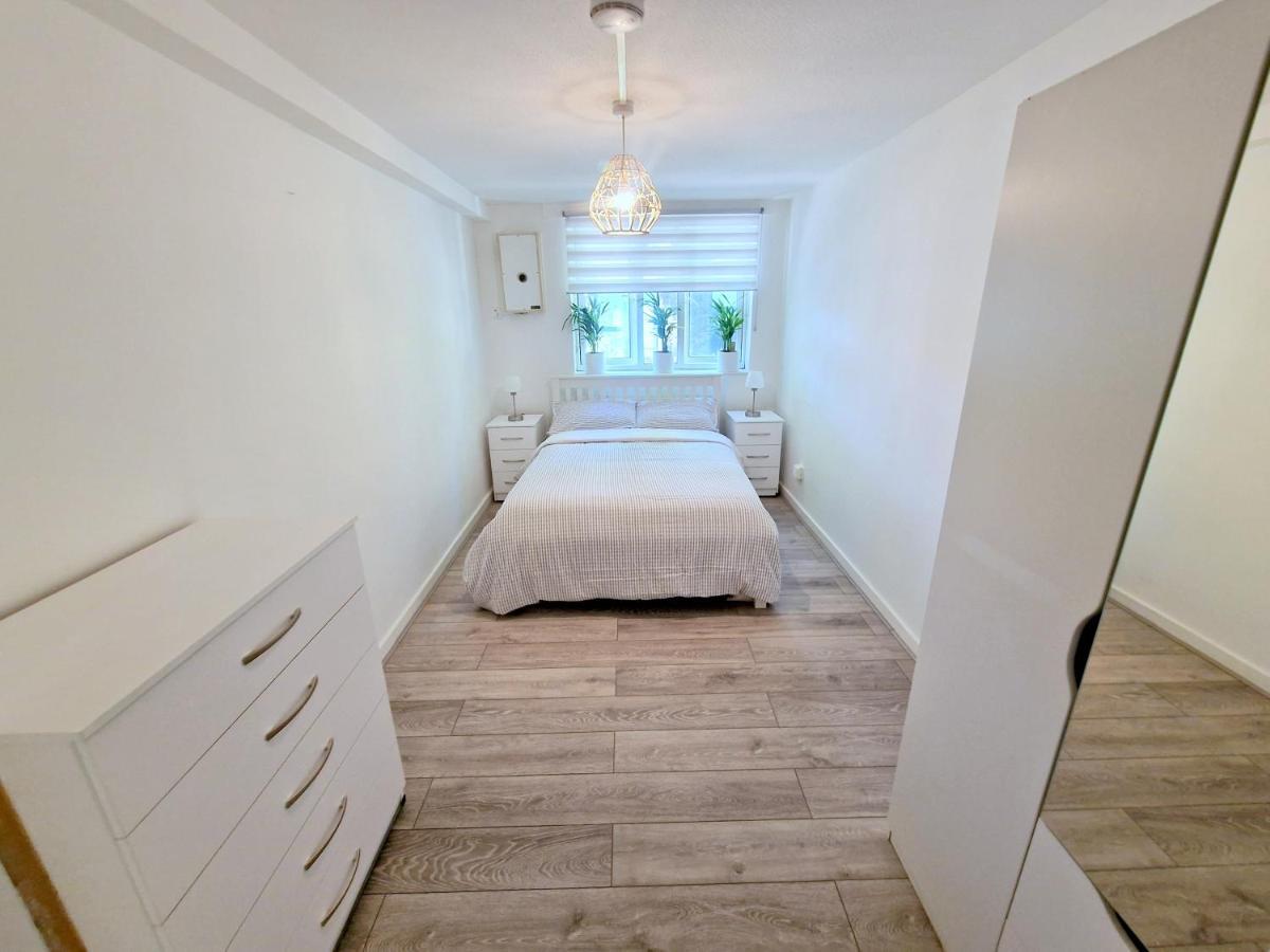 Flat In Battersea, 5 Minutes From Clapham Junction Station Leilighet London Eksteriør bilde